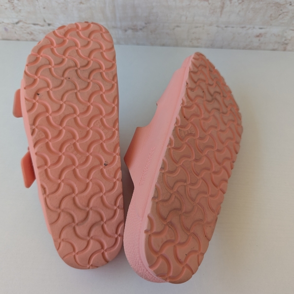 Birkenstock Arizona EVA sandals in the color Coral Peach or Fondant Pink. - Picture 9 of 12
